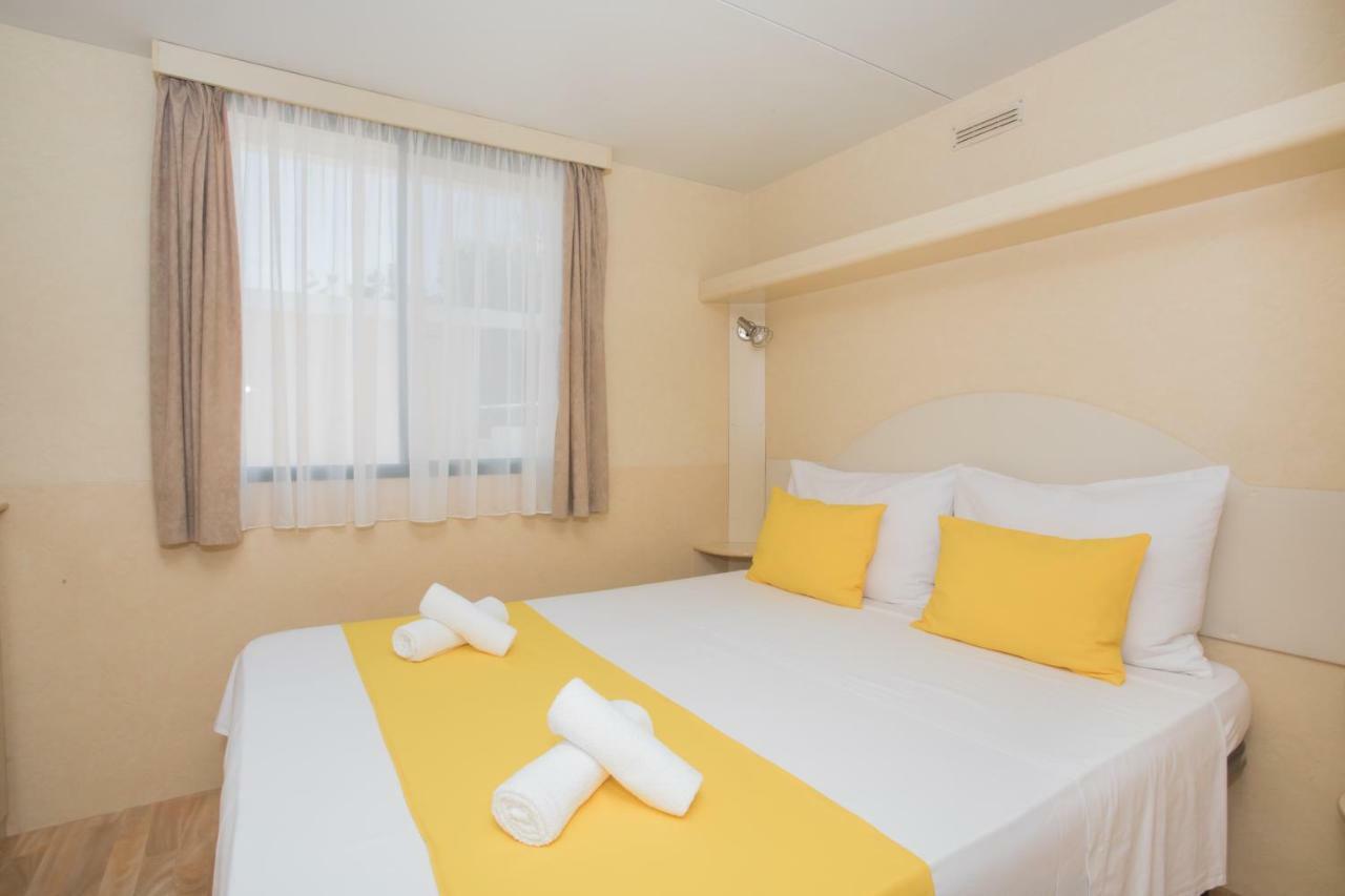 Sunce Mobile Homes & Apartments Grebastica Ngoại thất bức ảnh