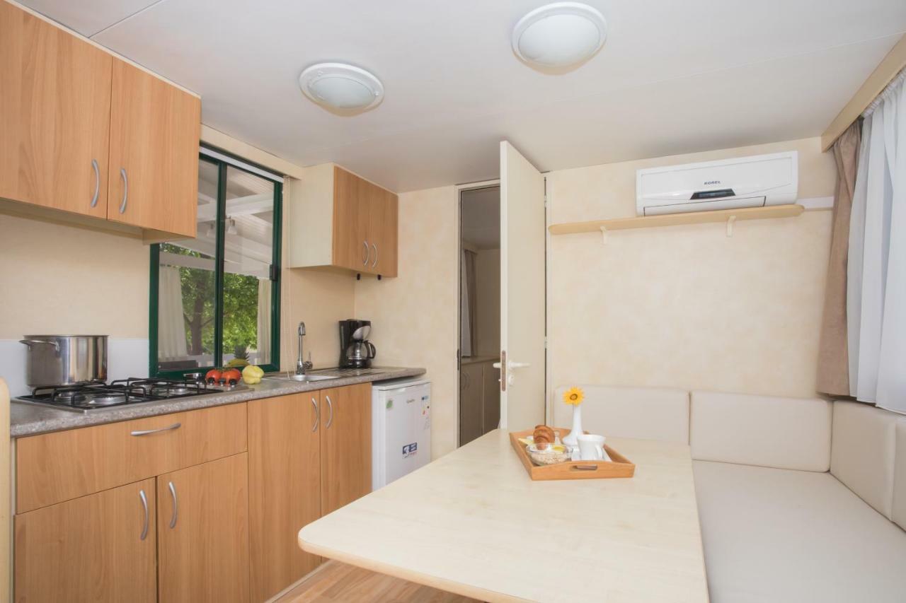Sunce Mobile Homes & Apartments Grebastica Ngoại thất bức ảnh