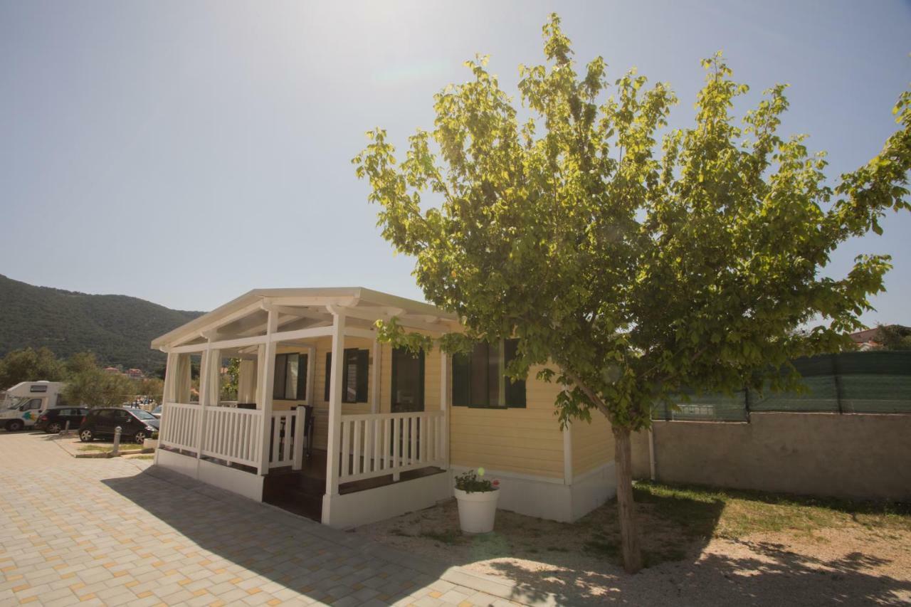 Sunce Mobile Homes & Apartments Grebastica Ngoại thất bức ảnh